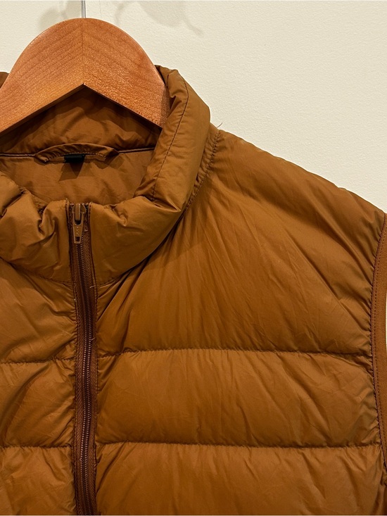 Uniqlo Other - Uniqlo Tan Packable Puffer Vest